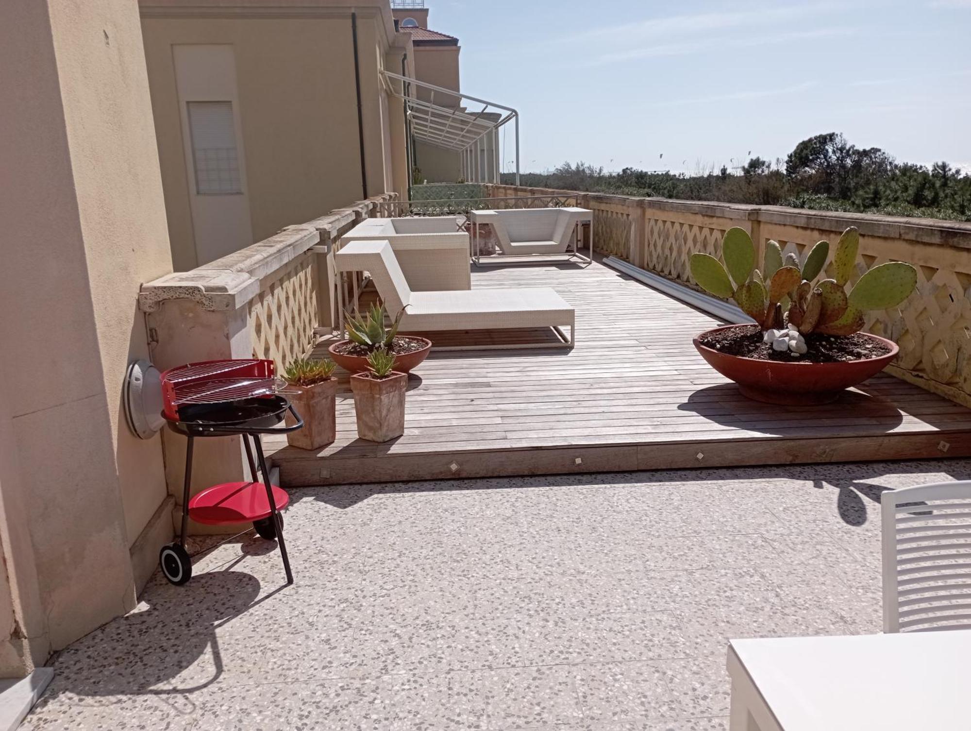 Vila Amazing Sea View Flat Tirrenia Exteriér fotografie