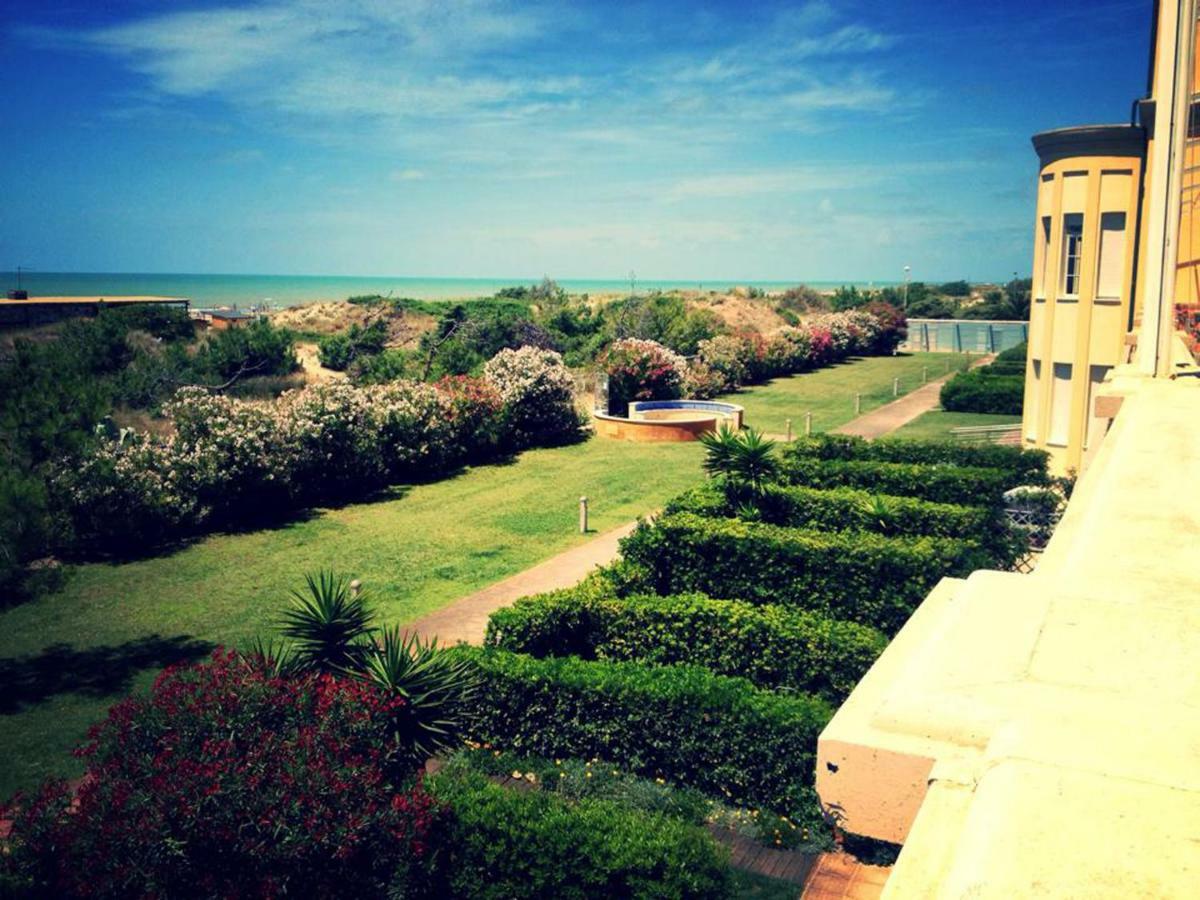 Vila Amazing Sea View Flat Tirrenia Exteriér fotografie